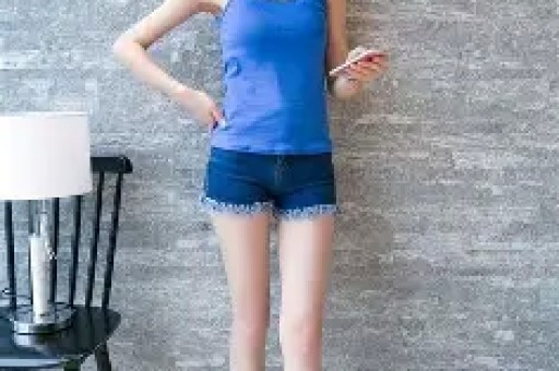 46岁凌潇肃：和姚晨离婚后娶唐一菲如今儿女双全成人生赢家