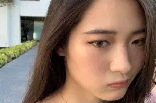 赵丽颖前经纪人曝黑料：她痛哭保证以后“不干那事儿”我才捧她