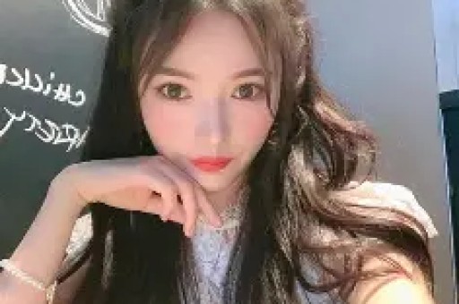 她可谓是圈内最渣女演员私生活混乱曾无缝衔接17个男人！